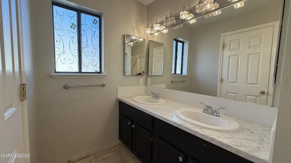 1381 Laser, Sparks, Nevada 89436, 3 Bedrooms Bedrooms, ,3 BathroomsBathrooms,Residential,Residential,Laser,260001511