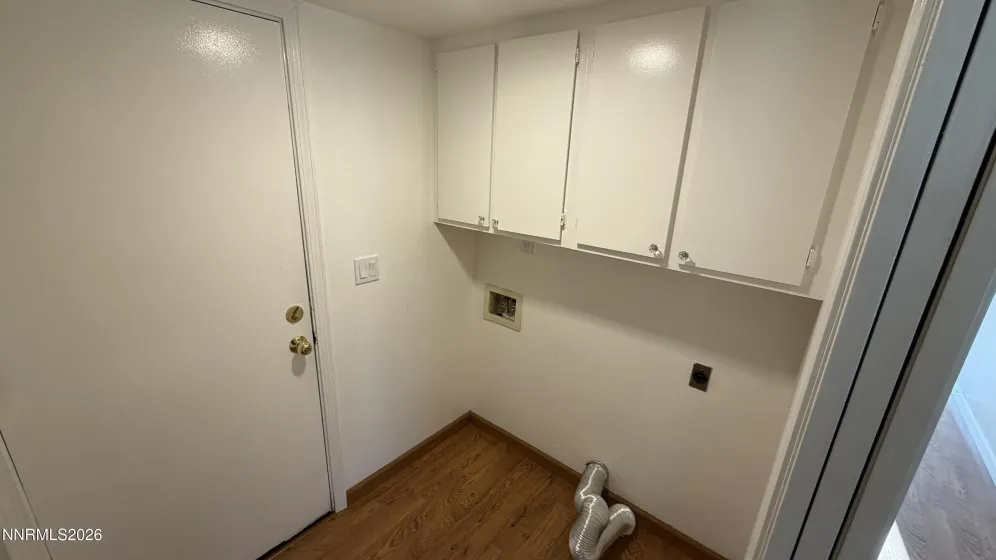 1381 Laser, Sparks, Nevada 89436, 3 Bedrooms Bedrooms, ,3 BathroomsBathrooms,Residential,Residential,Laser,260001511