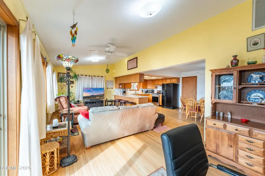 11960 Fir, Reno, Nevada 89506, 4 Bedrooms Bedrooms, ,3 BathroomsBathrooms,Residential,Residential,Fir,260001513