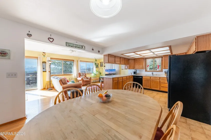 11960 Fir, Reno, Nevada 89506, 4 Bedrooms Bedrooms, ,3 BathroomsBathrooms,Residential,Residential,Fir,260001513