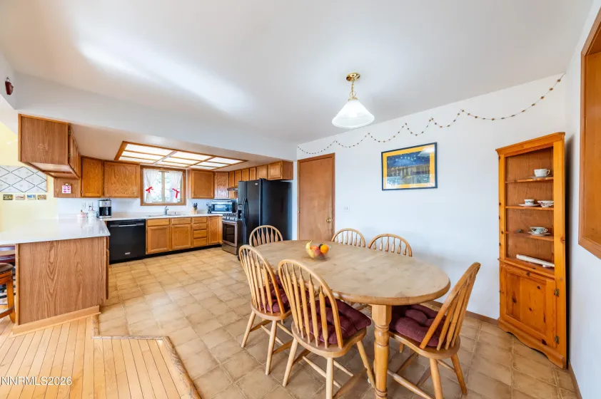 11960 Fir, Reno, Nevada 89506, 4 Bedrooms Bedrooms, ,3 BathroomsBathrooms,Residential,Residential,Fir,260001513