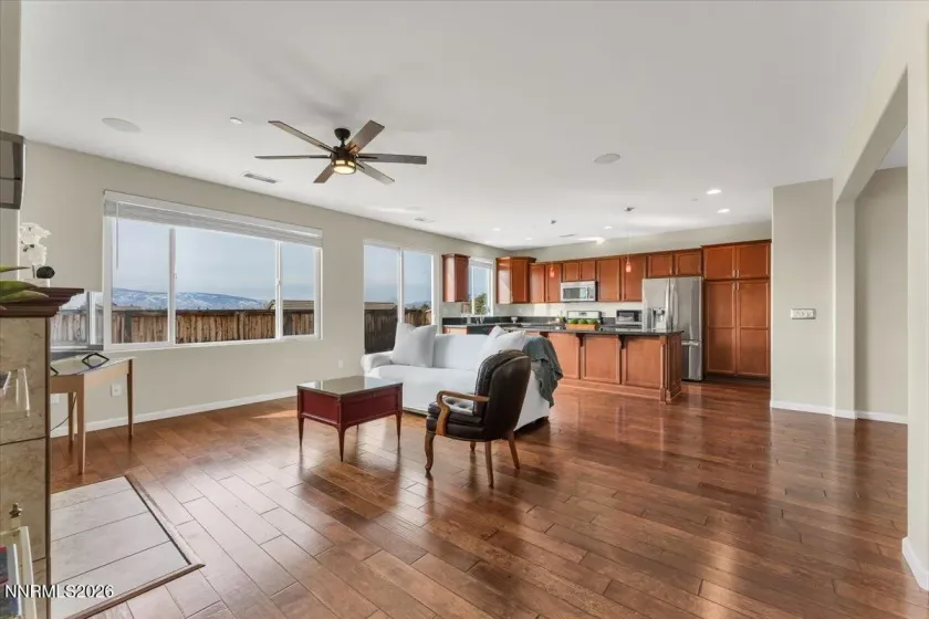 5345 Energystone, Sparks, Nevada 89436, 4 Bedrooms Bedrooms, ,3 BathroomsBathrooms,Residential,Residential,Energystone,260001518