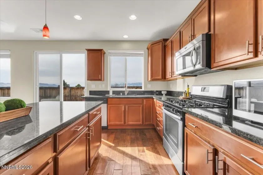 5345 Energystone, Sparks, Nevada 89436, 4 Bedrooms Bedrooms, ,3 BathroomsBathrooms,Residential,Residential,Energystone,260001518