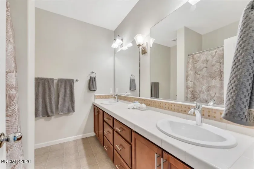 5345 Energystone, Sparks, Nevada 89436, 4 Bedrooms Bedrooms, ,3 BathroomsBathrooms,Residential,Residential,Energystone,260001518