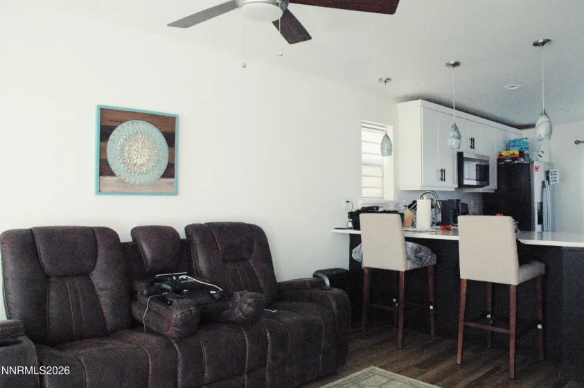 3844 Bonnie, Carson City, Nevada 89701, 3 Bedrooms Bedrooms, ,3 BathroomsBathrooms,Residential,Residential,Bonnie,260001520