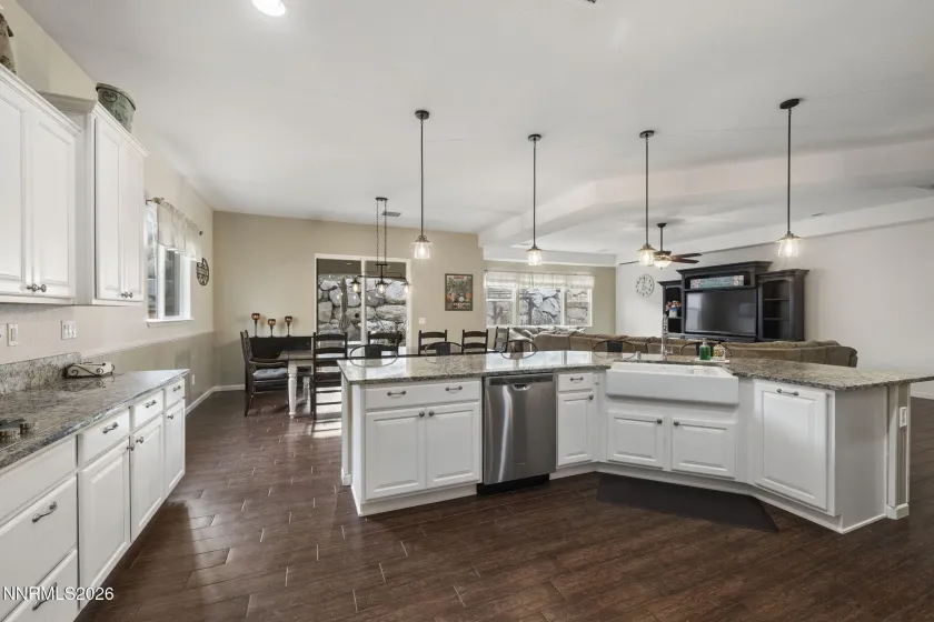 1641 Crescent Pointe, Reno, Nevada 89523, 4 Bedrooms Bedrooms, ,3 BathroomsBathrooms,Residential,Residential,Crescent Pointe,260001522