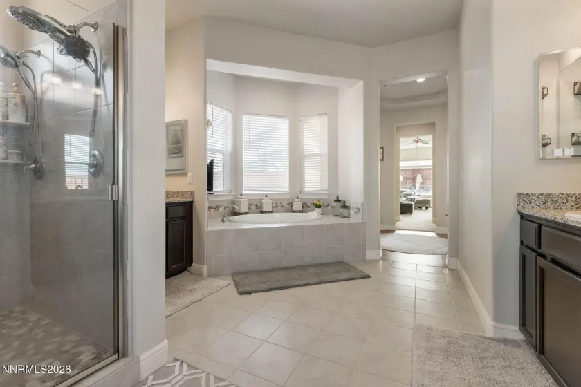 360 White Hawk, Fernley, Nevada 89408, 5 Bedrooms Bedrooms, ,4 BathroomsBathrooms,Residential,Residential,White Hawk,260001523