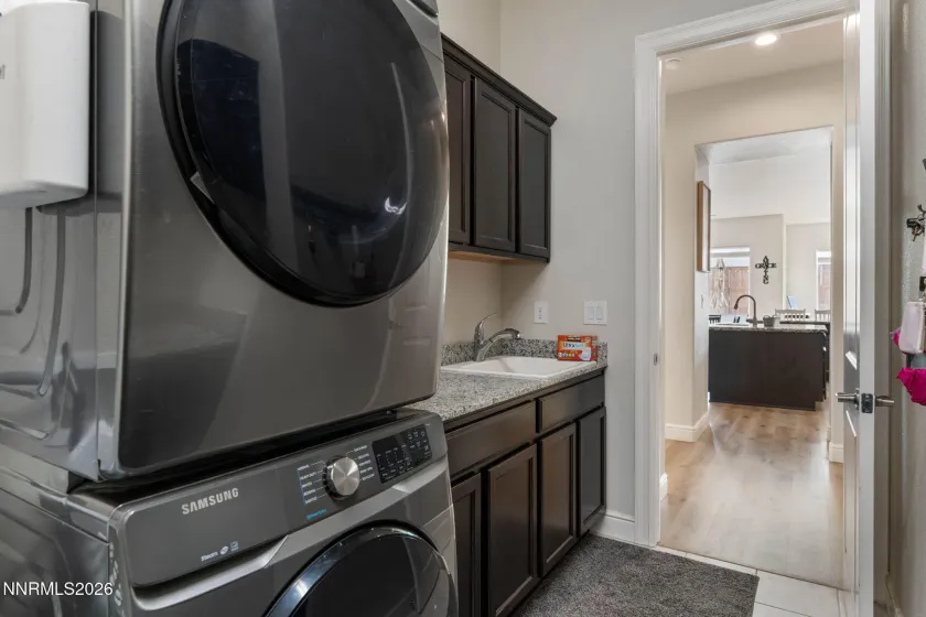 360 White Hawk, Fernley, Nevada 89408, 5 Bedrooms Bedrooms, ,4 BathroomsBathrooms,Residential,Residential,White Hawk,260001523