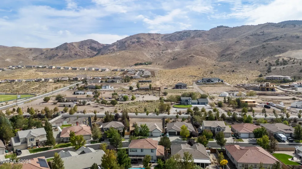 10700 Summer Glen, Reno, Nevada 89521, 3 Bedrooms Bedrooms, ,3 BathroomsBathrooms,Residential,Residential,Summer Glen,260001524