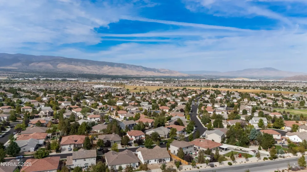10700 Summer Glen, Reno, Nevada 89521, 3 Bedrooms Bedrooms, ,3 BathroomsBathrooms,Residential,Residential,Summer Glen,260001524