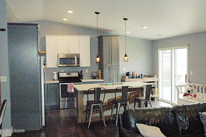 1341 Wales, Gardnerville, Nevada 89410, 3 Bedrooms Bedrooms, ,2 BathroomsBathrooms,Residential,Residential,Wales,260001528