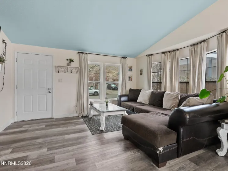 322 Ave De La Bleu De Clair, Sparks, Nevada 89434, 3 Bedrooms Bedrooms, ,2 BathroomsBathrooms,Residential,Residential,Ave De La Bleu De Clair,260001527