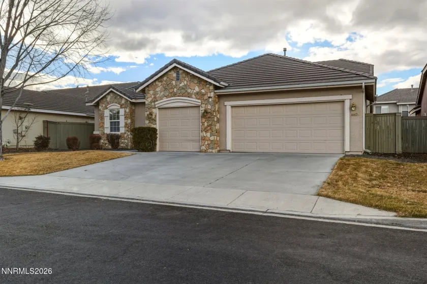 10625 Blue Moon, Reno, Nevada 89521, 3 Bedrooms Bedrooms, ,3 BathroomsBathrooms,Residential,Residential,Blue Moon,260001532