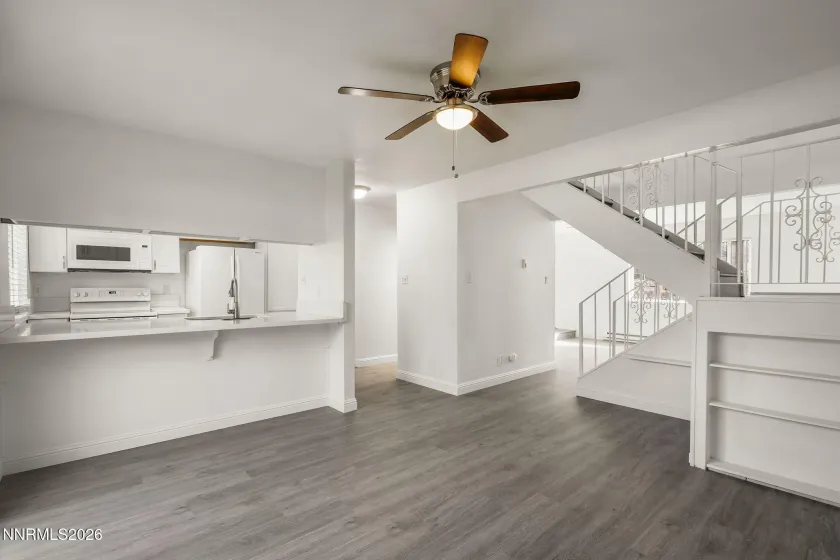 483 Beacon Hill, Sparks, Nevada 89431, 3 Bedrooms Bedrooms, ,2 BathroomsBathrooms,Residential,Residential,Beacon Hill,260001534