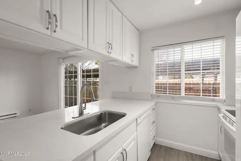 483 Beacon Hill, Sparks, Nevada 89431, 3 Bedrooms Bedrooms, ,2 BathroomsBathrooms,Residential,Residential,Beacon Hill,260001534