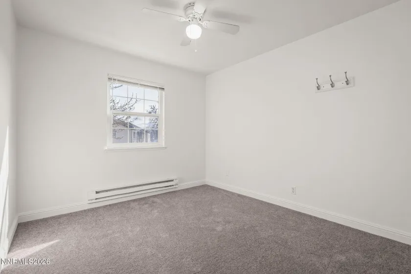 483 Beacon Hill, Sparks, Nevada 89431, 3 Bedrooms Bedrooms, ,2 BathroomsBathrooms,Residential,Residential,Beacon Hill,260001534