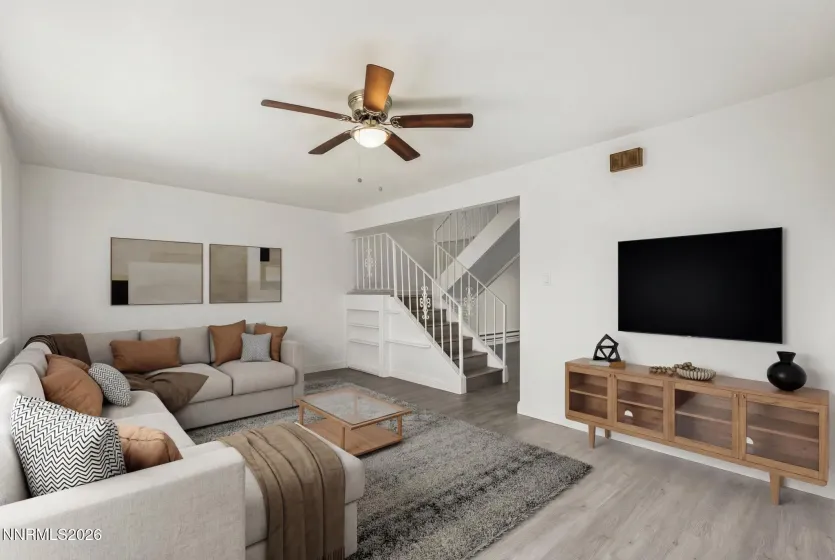 483 Beacon Hill, Sparks, Nevada 89431, 3 Bedrooms Bedrooms, ,2 BathroomsBathrooms,Residential,Residential,Beacon Hill,260001534