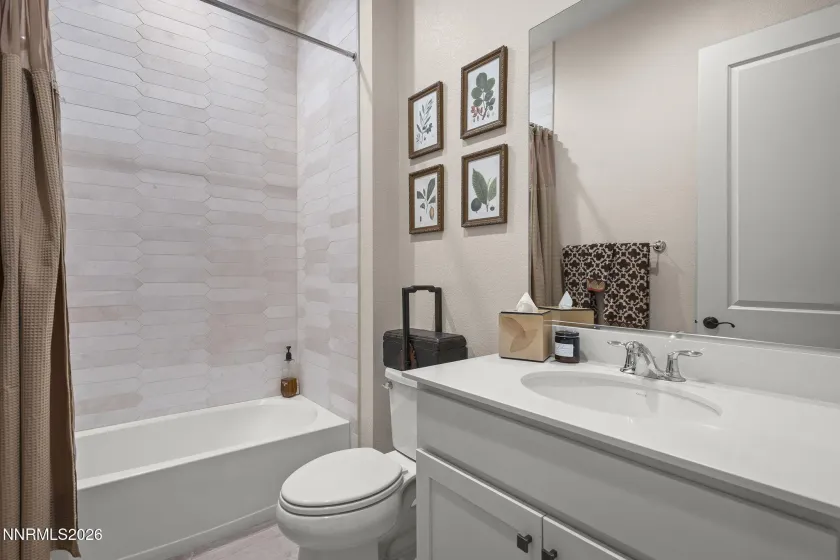 2268 Paint Horse, Reno, Nevada 89521, 3 Bedrooms Bedrooms, ,3 BathroomsBathrooms,Residential,Residential,Paint Horse,260001537