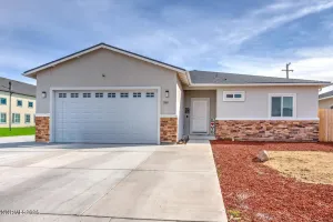 800 Great Basin, Fallon, Nevada 89406, 3 Bedrooms Bedrooms, ,2 BathroomsBathrooms,Residential,Residential,Great Basin,260001543