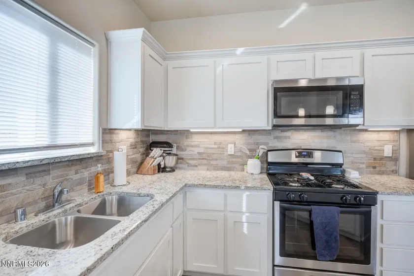 800 Great Basin, Fallon, Nevada 89406, 3 Bedrooms Bedrooms, ,2 BathroomsBathrooms,Residential,Residential,Great Basin,260001543