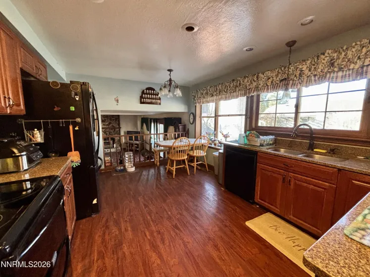 4245 Ranchita, Reno, Nevada 89502, 4 Bedrooms Bedrooms, ,3 BathroomsBathrooms,Residential,Residential,Ranchita,260001544