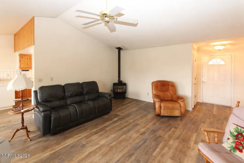 16 Mesa, Smith Valley, Nevada 89444, 3 Bedrooms Bedrooms, ,2 BathroomsBathrooms,Residential,Residential,Mesa,260001547