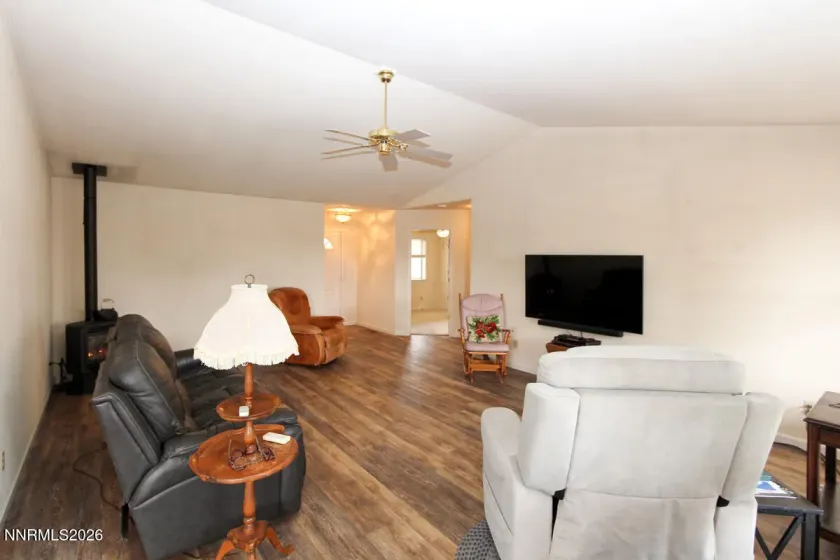 16 Mesa, Smith Valley, Nevada 89444, 3 Bedrooms Bedrooms, ,2 BathroomsBathrooms,Residential,Residential,Mesa,260001547