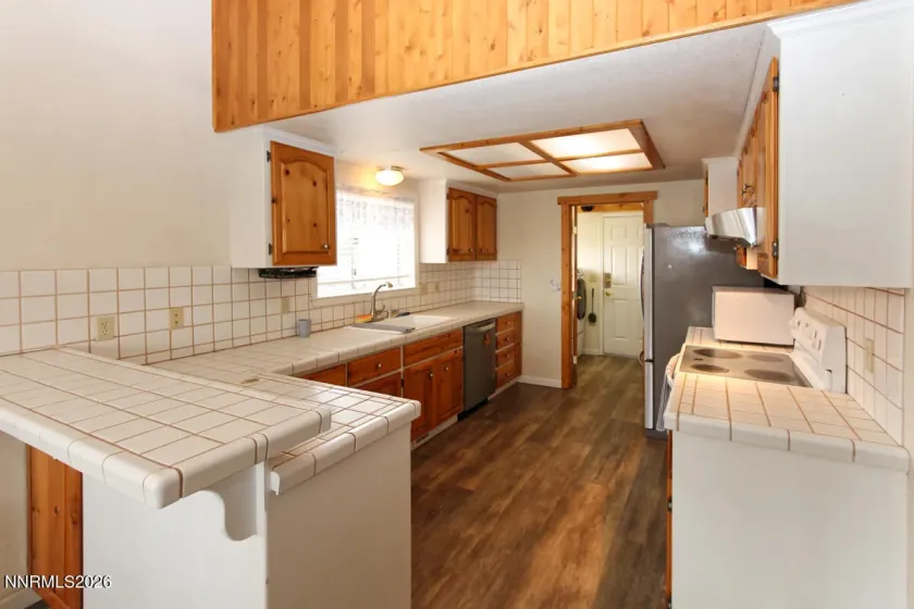 16 Mesa, Smith Valley, Nevada 89444, 3 Bedrooms Bedrooms, ,2 BathroomsBathrooms,Residential,Residential,Mesa,260001547