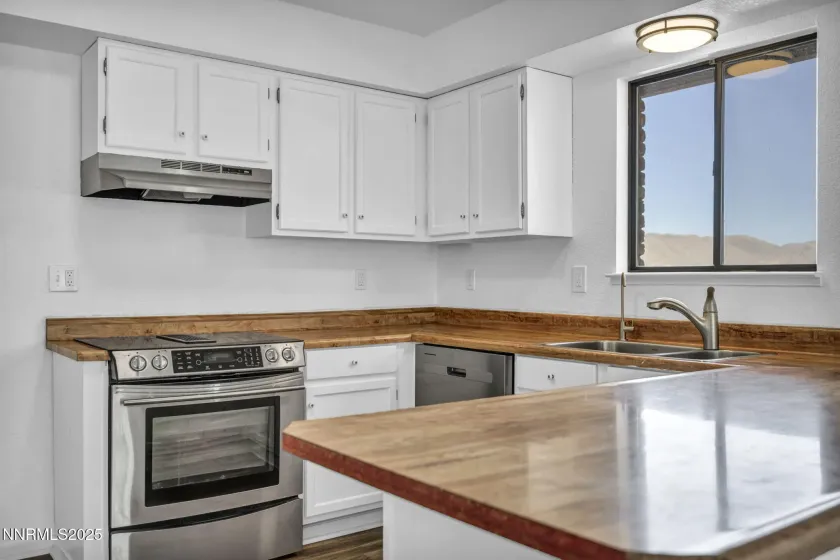 430 Calle De La Plata, Sparks, Nevada 89441, 3 Bedrooms Bedrooms, ,2 BathroomsBathrooms,Residential Lease,Manufactured,Calle De La Plata,260001546