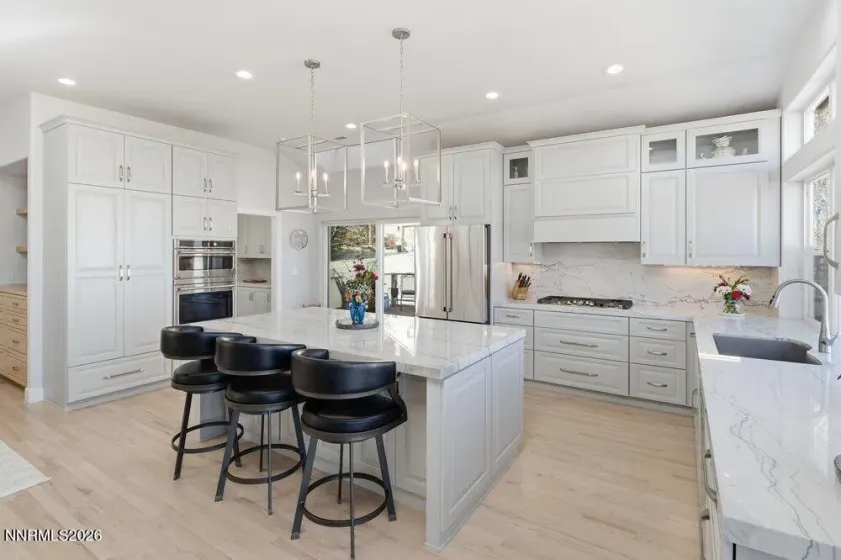 2556 Edgerock, Reno, Nevada 89519, 3 Bedrooms Bedrooms, ,3 BathroomsBathrooms,Residential,Residential,Edgerock,260001553