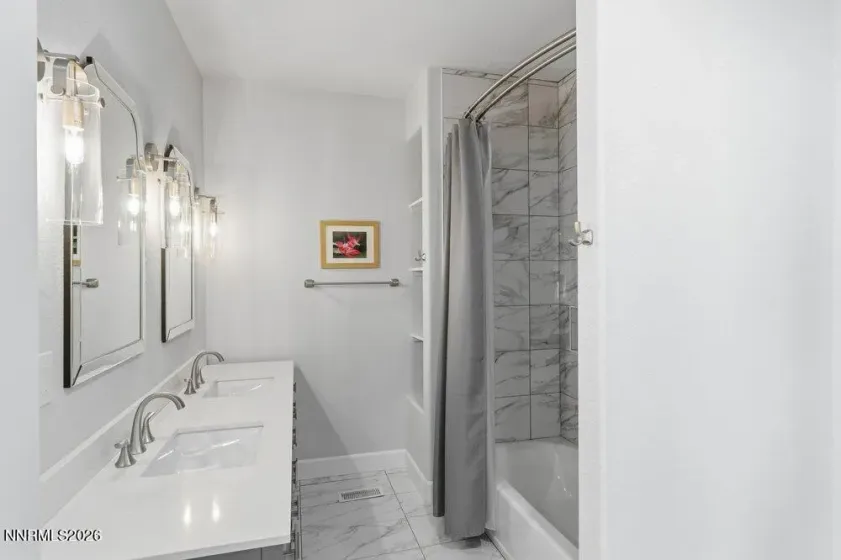 2556 Edgerock, Reno, Nevada 89519, 3 Bedrooms Bedrooms, ,3 BathroomsBathrooms,Residential,Residential,Edgerock,260001553