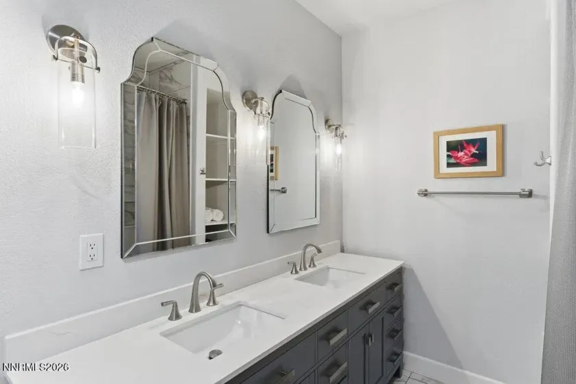 2556 Edgerock, Reno, Nevada 89519, 3 Bedrooms Bedrooms, ,3 BathroomsBathrooms,Residential,Residential,Edgerock,260001553