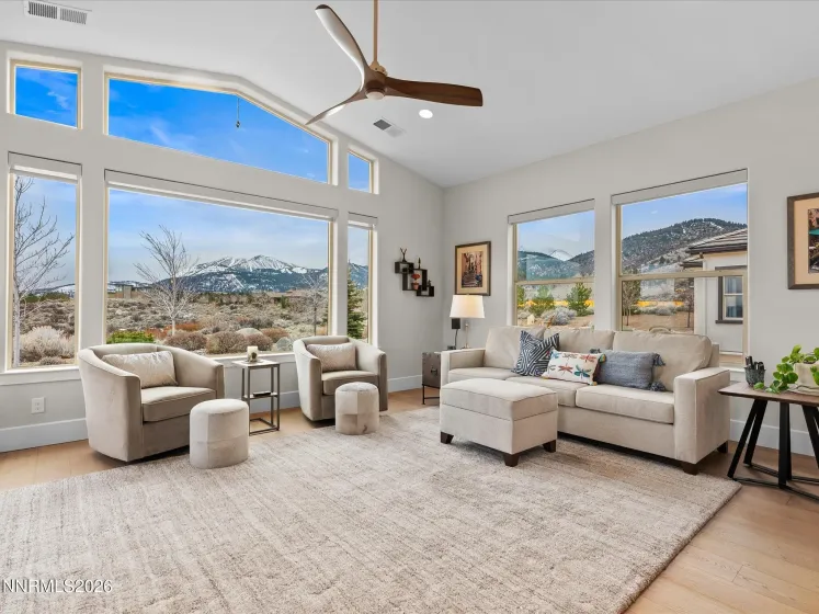 5452 Salmon River, Reno, Nevada 89511, 4 Bedrooms Bedrooms, ,4 BathroomsBathrooms,Residential,Residential,Salmon River,260001555