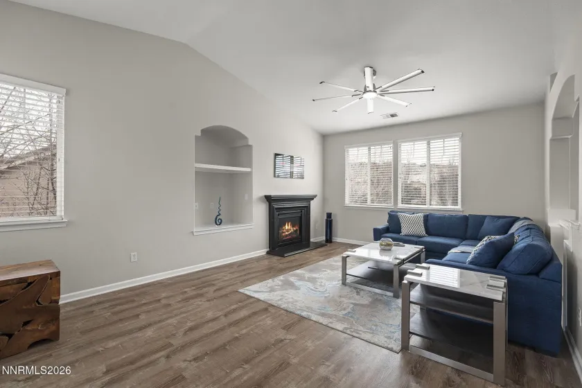 5926 Ingleston, Sparks, Nevada 89436, 4 Bedrooms Bedrooms, ,3 BathroomsBathrooms,Residential,Residential,Ingleston,260001557