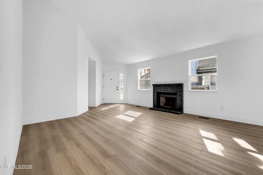 2771 Santa Ana, Reno, Nevada 89502, 3 Bedrooms Bedrooms, ,2 BathroomsBathrooms,Residential,Residential,Santa Ana,260001558