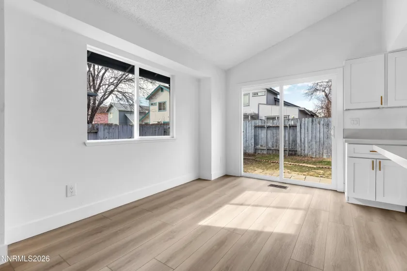 2771 Santa Ana, Reno, Nevada 89502, 3 Bedrooms Bedrooms, ,2 BathroomsBathrooms,Residential,Residential,Santa Ana,260001558