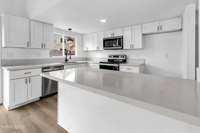 2771 Santa Ana, Reno, Nevada 89502, 3 Bedrooms Bedrooms, ,2 BathroomsBathrooms,Residential,Residential,Santa Ana,260001558