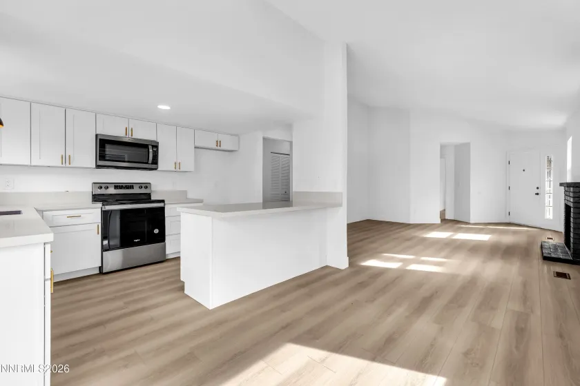 2771 Santa Ana, Reno, Nevada 89502, 3 Bedrooms Bedrooms, ,2 BathroomsBathrooms,Residential,Residential,Santa Ana,260001558