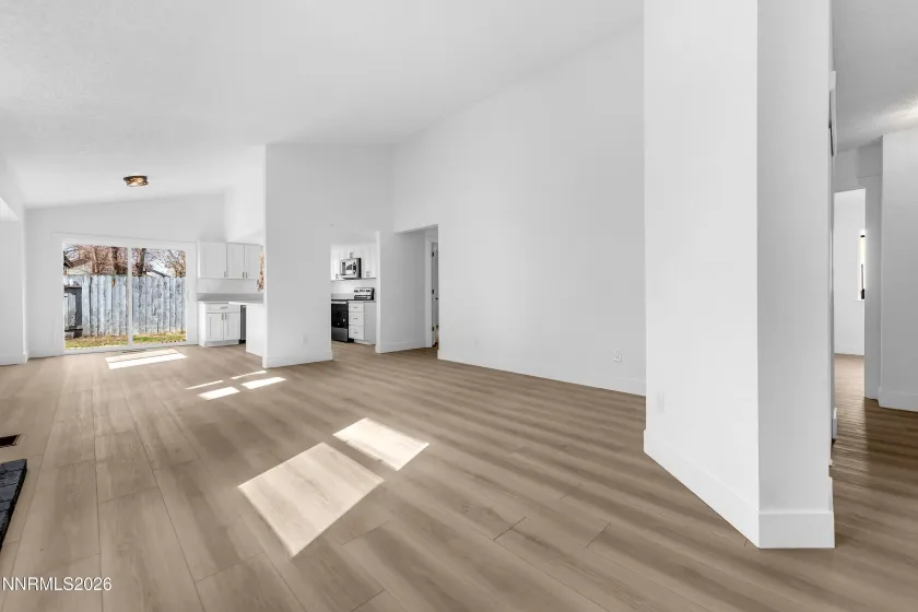 2771 Santa Ana, Reno, Nevada 89502, 3 Bedrooms Bedrooms, ,2 BathroomsBathrooms,Residential,Residential,Santa Ana,260001558