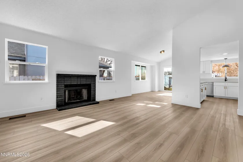 2771 Santa Ana, Reno, Nevada 89502, 3 Bedrooms Bedrooms, ,2 BathroomsBathrooms,Residential,Residential,Santa Ana,260001558