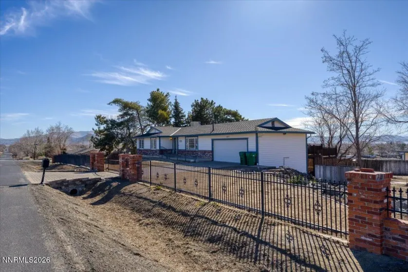 11890 Heartpine, Reno, Nevada 89506, 3 Bedrooms Bedrooms, ,3 BathroomsBathrooms,Residential,Residential,Heartpine,260001559
