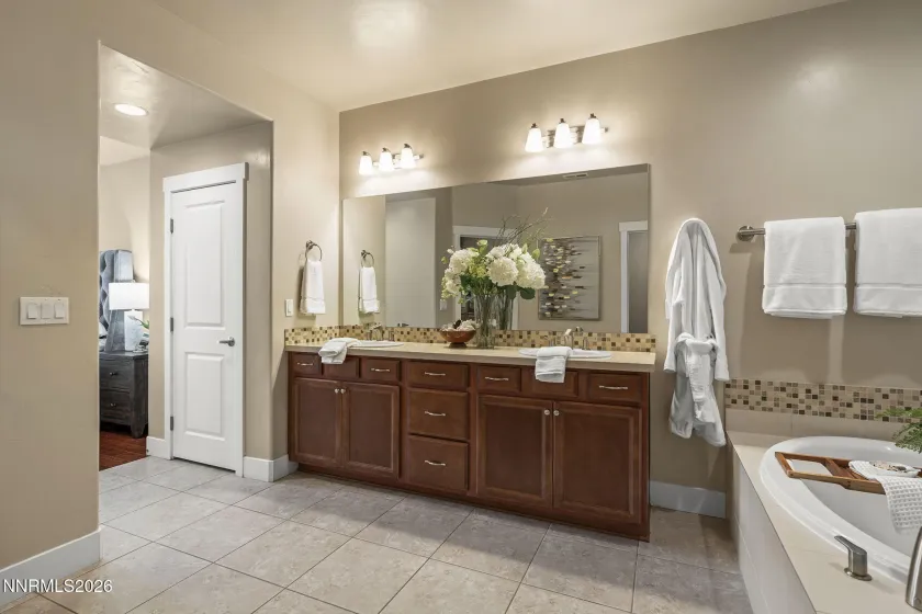 1475 Waterloo, Reno, Nevada 89509, 3 Bedrooms Bedrooms, ,3 BathroomsBathrooms,Residential,Residential,Waterloo,260001560