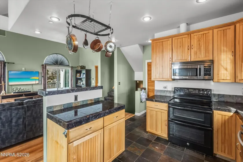 4780 Koenig, Reno, Nevada 89506, 5 Bedrooms Bedrooms, ,5 BathroomsBathrooms,Residential,Residential,Koenig,260001561