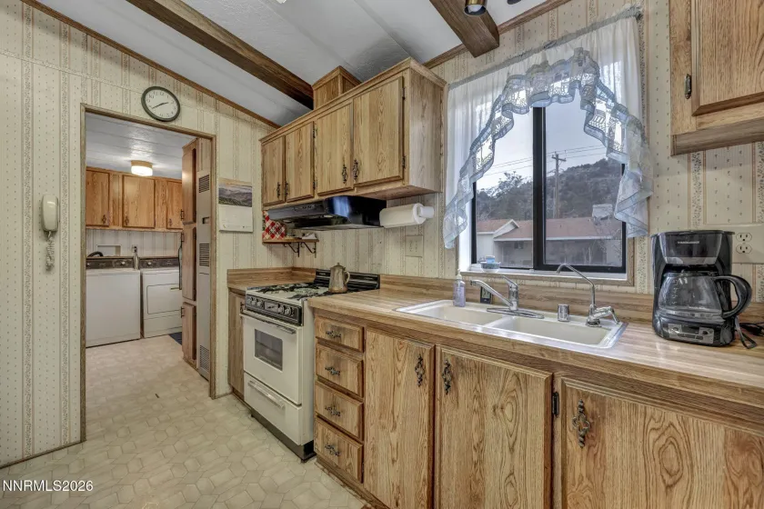 108952 US-395, Coleville, California 96107, 2 Bedrooms Bedrooms, ,2 BathroomsBathrooms,Residential,Residential,US-395,260001562