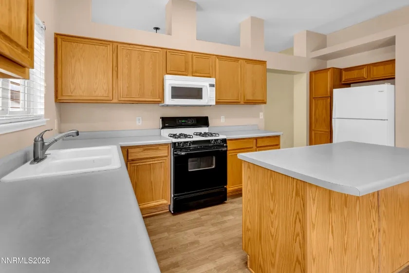 1419 Ridge Point, Carson City, Nevada 89706, 3 Bedrooms Bedrooms, ,2 BathroomsBathrooms,Residential,Residential,Ridge Point,260001563