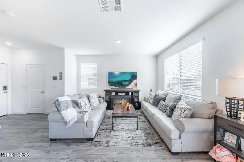 8830 Wolf Moon, Reno, Nevada 89506, 3 Bedrooms Bedrooms, ,3 BathroomsBathrooms,Residential,Residential,Wolf Moon,260001566