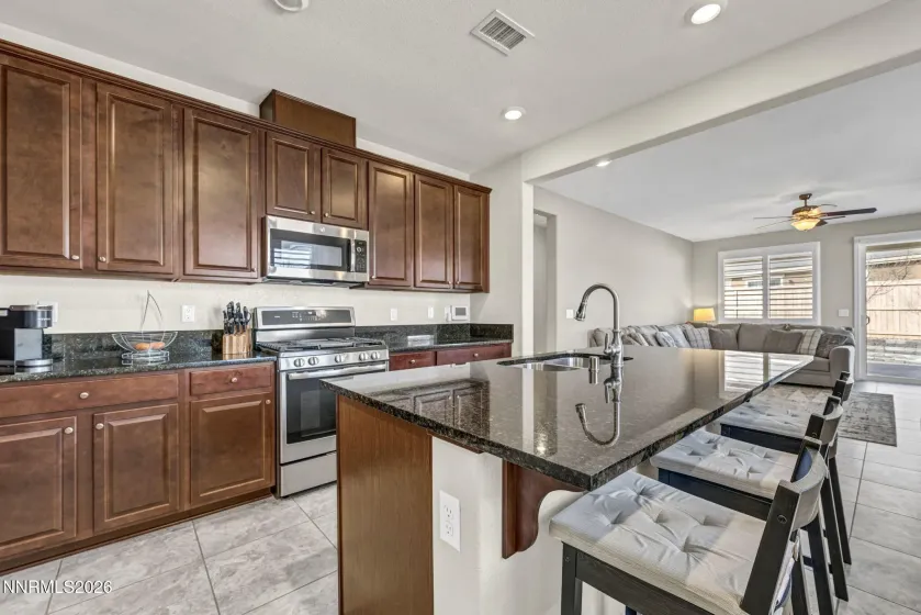 10145 Toltec, Reno, Nevada 89521, 3 Bedrooms Bedrooms, ,2 BathroomsBathrooms,Residential,Residential,Toltec,260001571