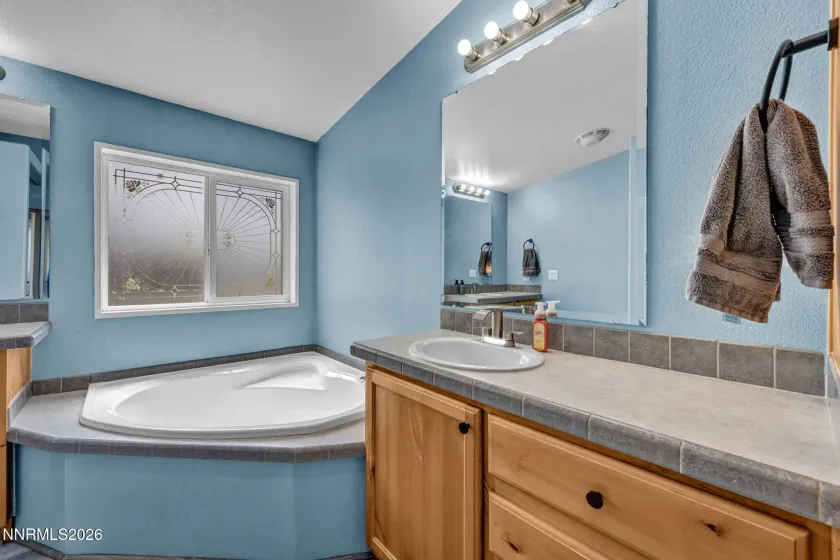 16 Saint Andrews, Yerington, Nevada 89447, 4 Bedrooms Bedrooms, ,2 BathroomsBathrooms,Residential,Residential,Saint Andrews,260001572