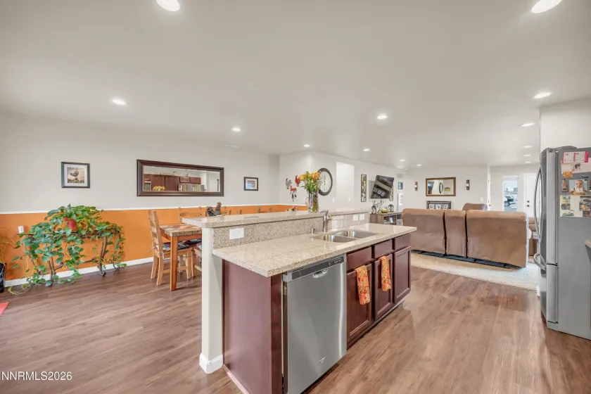 2552 Ladera Dr Kitchen