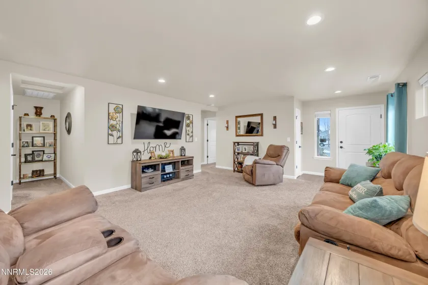 2552 Ladera Dr Living Room